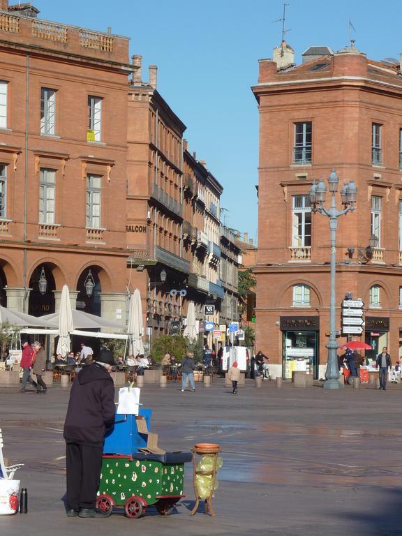 Les Toits du Capitole - Loft de standing 65 m2 - Parking en option Lejlighed Toulouse Værelse billede